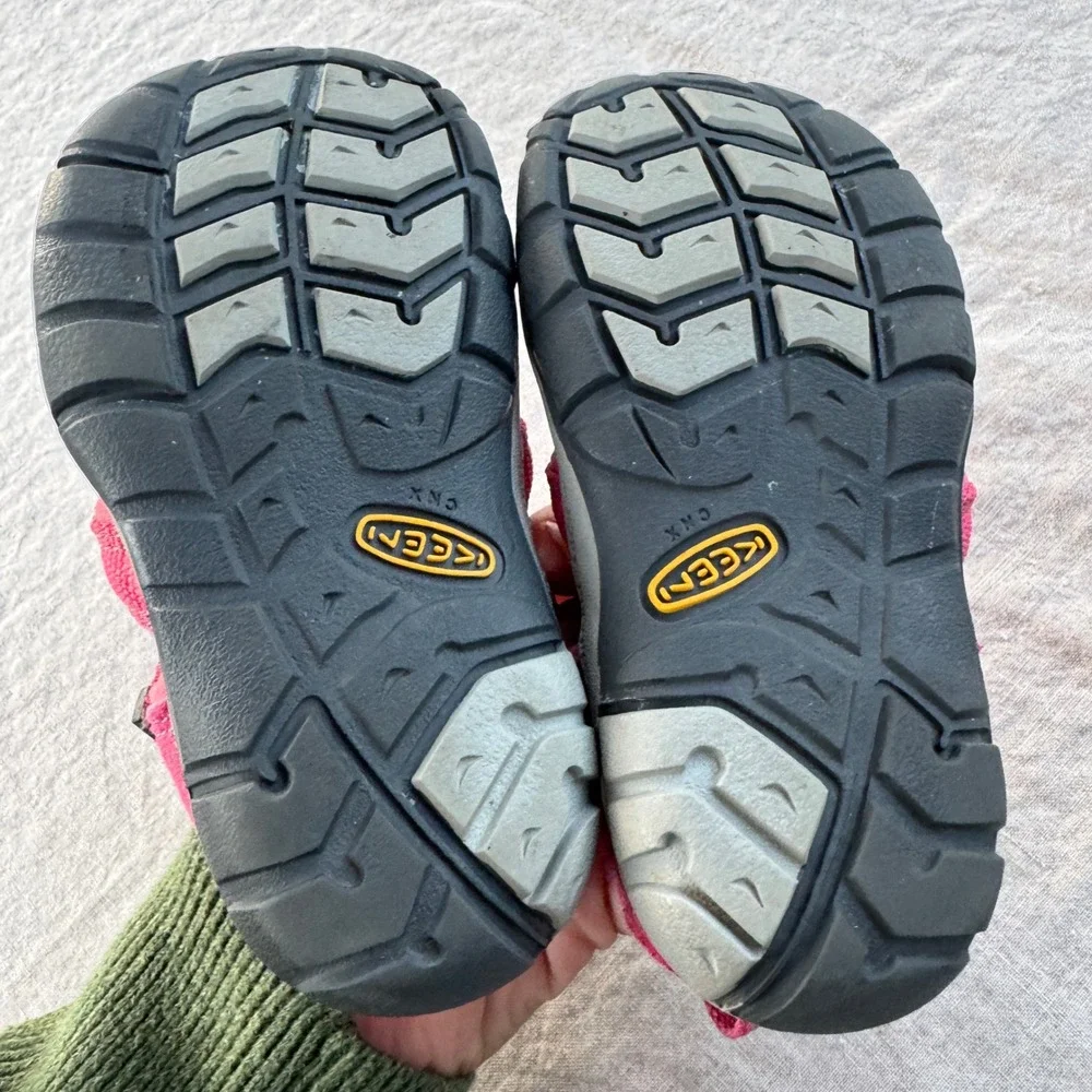 KEEN Seacamp Kids 7 Pink Girl Sandals Hiking Water Shoe Swim River Beach toddler